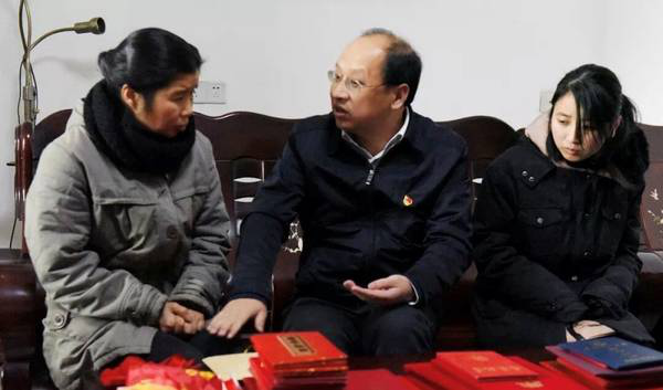 痛心！撫州這個村的第一書記倒在脫貧攻堅一線，省委常委、組織部長趙愛明專門作出批示