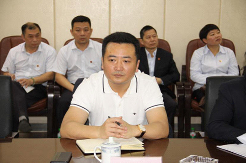 江西長(zhǎng)運(yùn)黨委書(shū)記、董事長(zhǎng)王曉到南昌長(zhǎng)運(yùn)調(diào)研