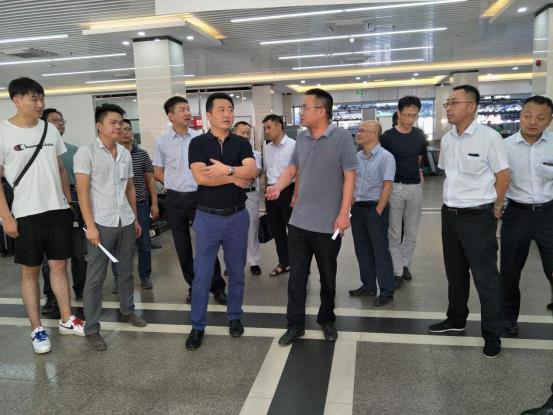 王曉視察青山、徐坊客運(yùn)站改造工程進(jìn)展情況