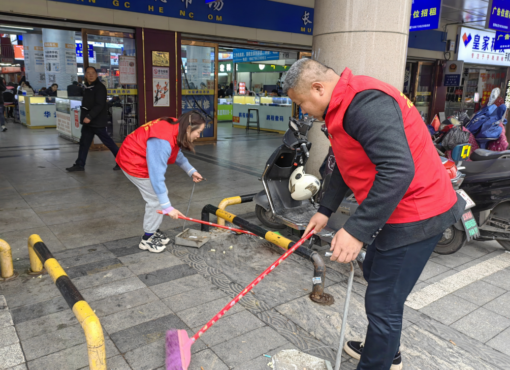 長(zhǎng)運(yùn)物業(yè) 開展“學(xué)習(xí)貫徹全國兩會(huì)精神，奮力實(shí)現(xiàn)一季度精彩開局”主題黨日活動(dòng)