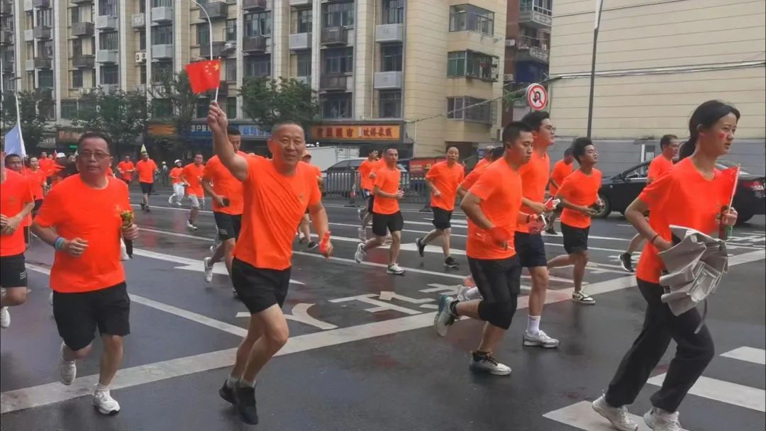 九江長(zhǎng)運(yùn)：用自己的方式 向黨的生日獻(xiàn)禮