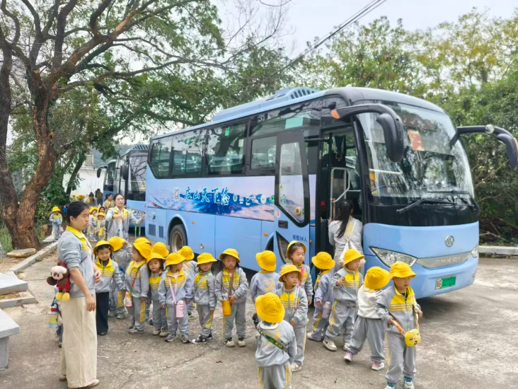 九江長運(yùn)：四年之約！金色搖籃幼兒園再乘廬山公交研學(xué)