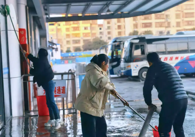 撫州長運 雙管齊下 清潔工作、安全檢查同步開展