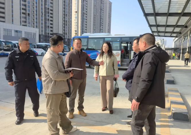 市安監(jiān)局、市公安局領(lǐng)導(dǎo)赴萬(wàn)安長(zhǎng)運(yùn)檢查指導(dǎo)安保工作