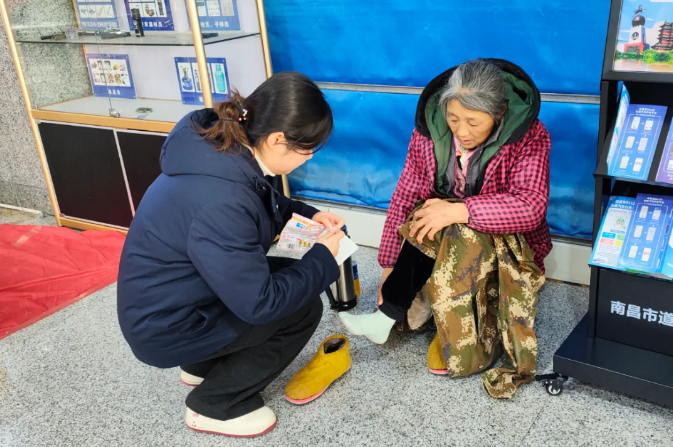 都市城際公交：暖心暖行 溫情守護